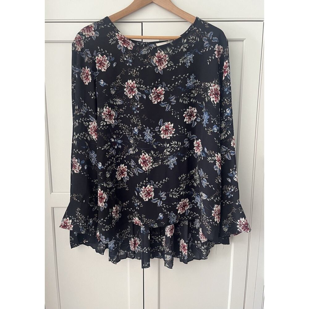 Everleigh black floral blouse size 1XL